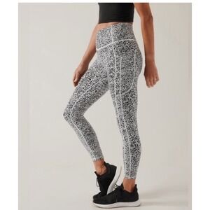 Athleta Leggings Women XS Black White Excellent Cheetah Salutation Stash 7/8